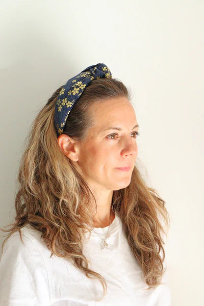 Diadema Flores Doradas - de nudo