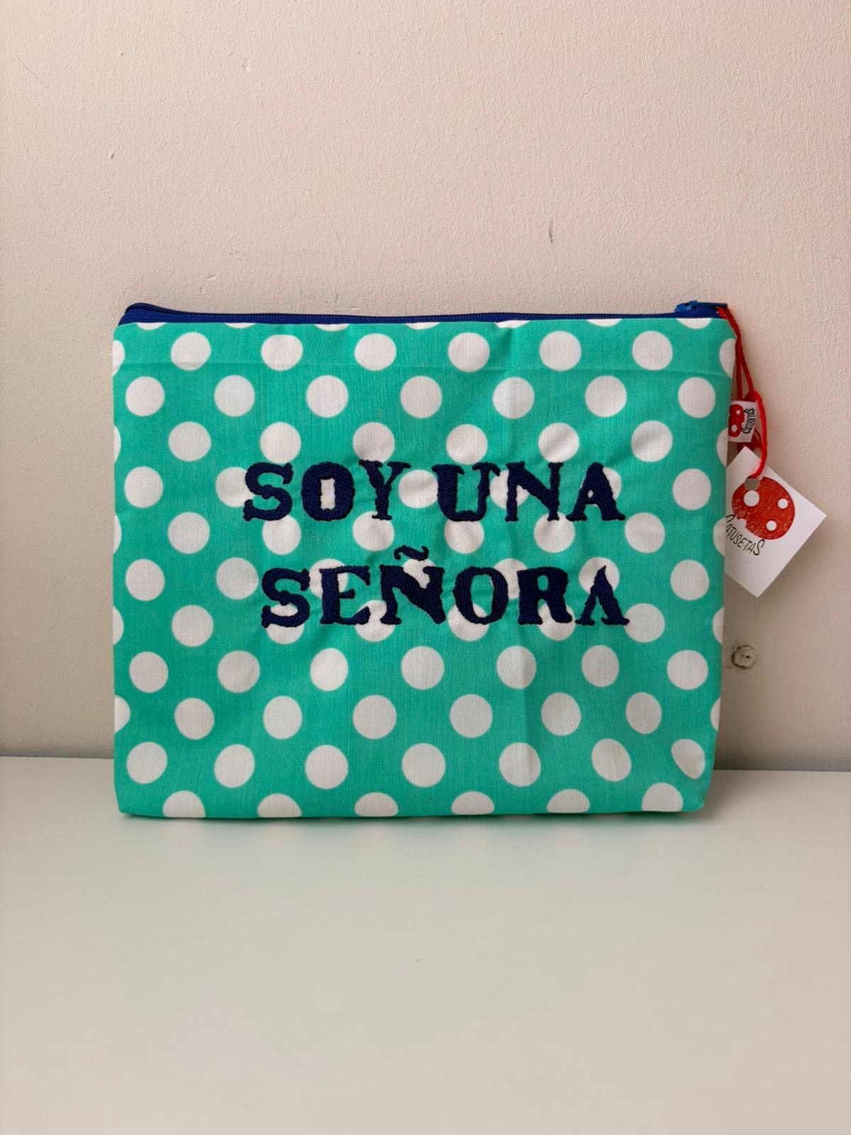 Turquesa lunares letra azul - Soy una señora - Neceser