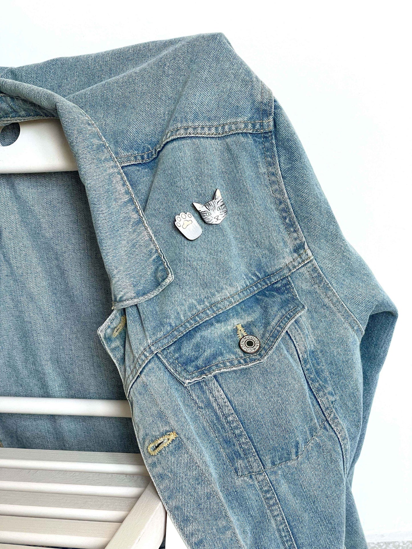 Broche doble: Gato y pata