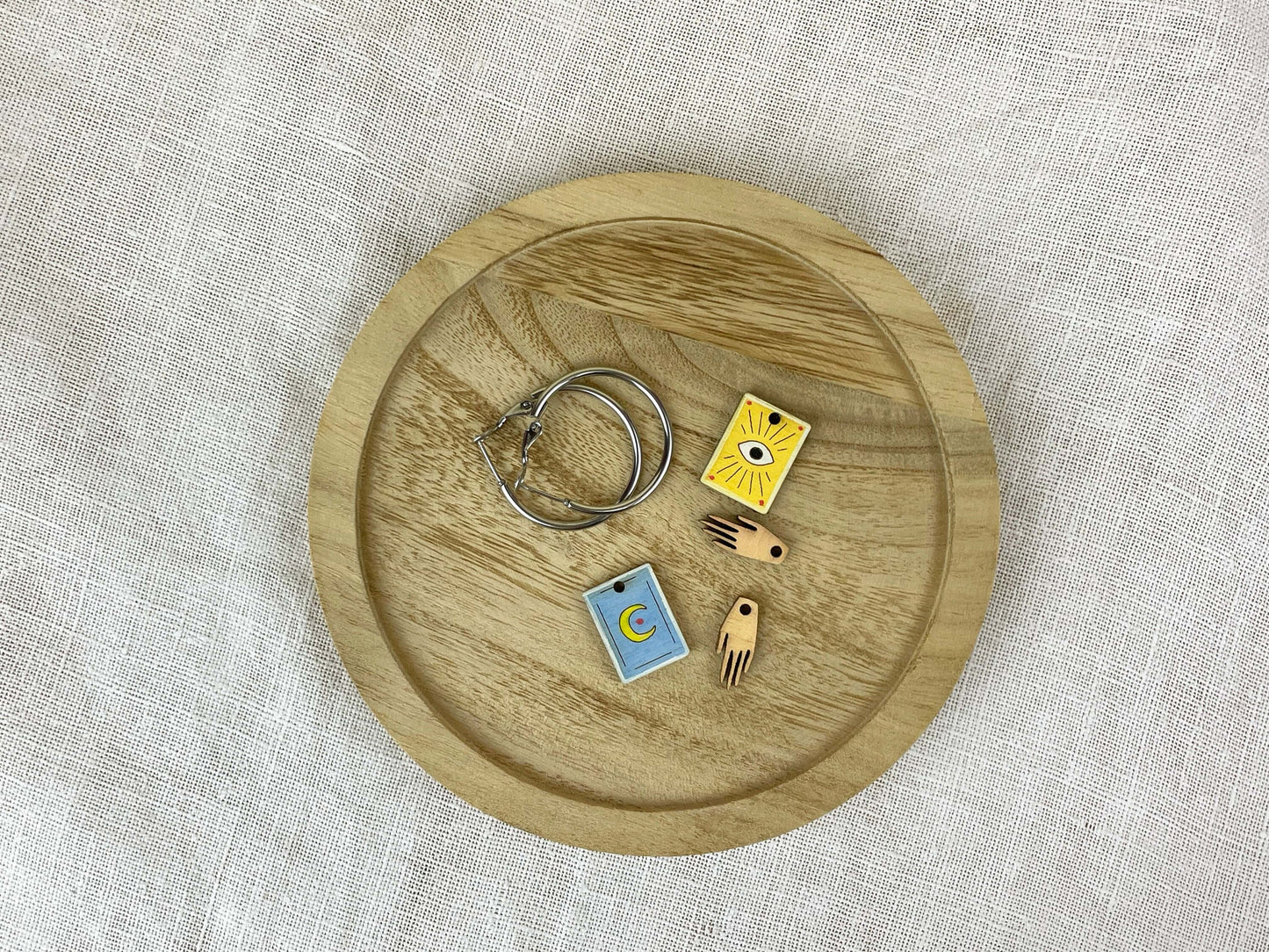 Pendientes aro Cartas del Tarot y mano