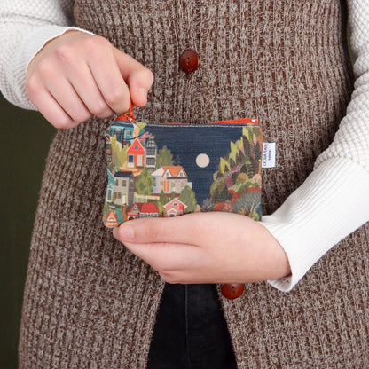 Monedero casas en montaña