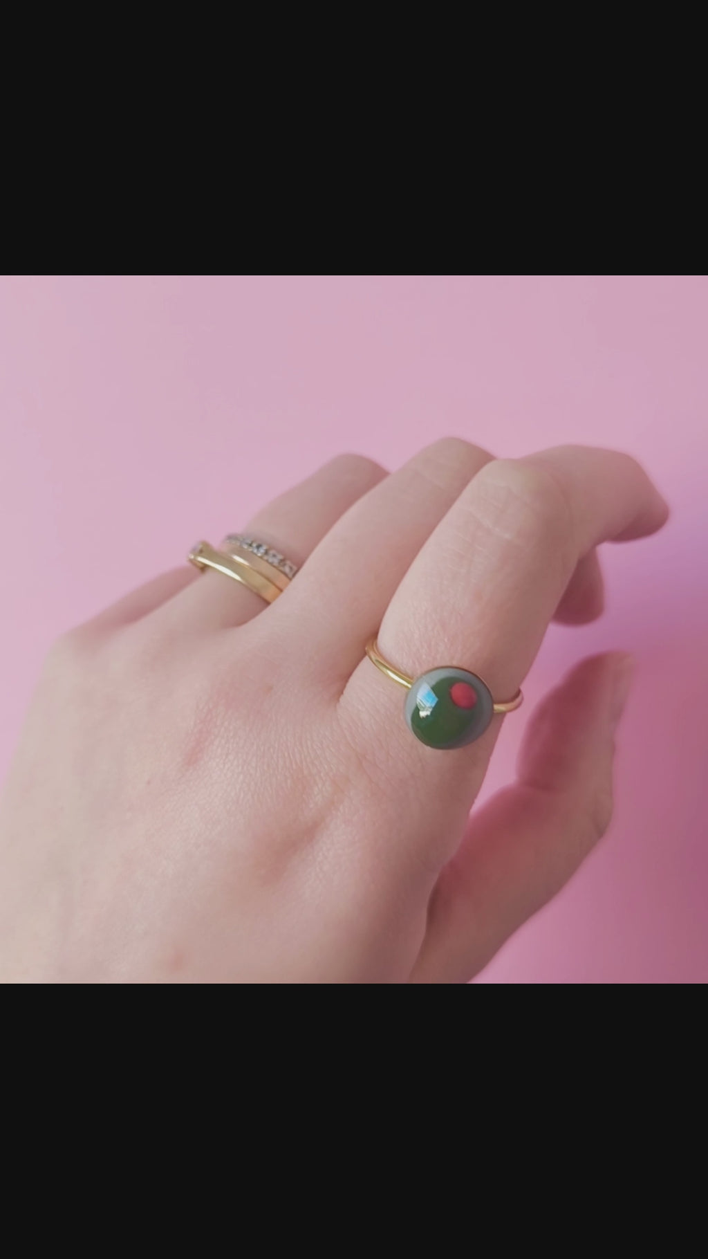 Anillo de aceituna rellena