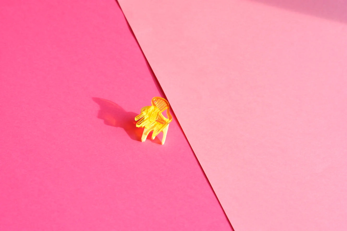 Pin de Sillas a la fresquita